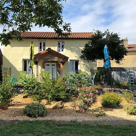 Villa The Walnut Tree Gite à Le Dorat Extérieur photo